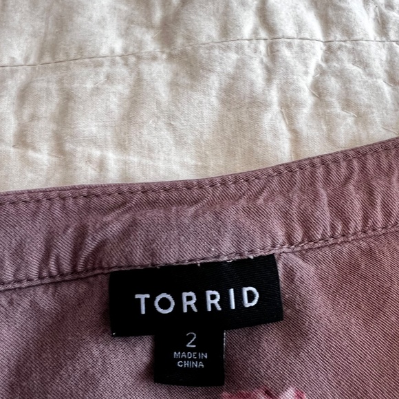 Torrid Long Sleeve Floral Print Blouse size 2 (2X) - Picture 3 of 9